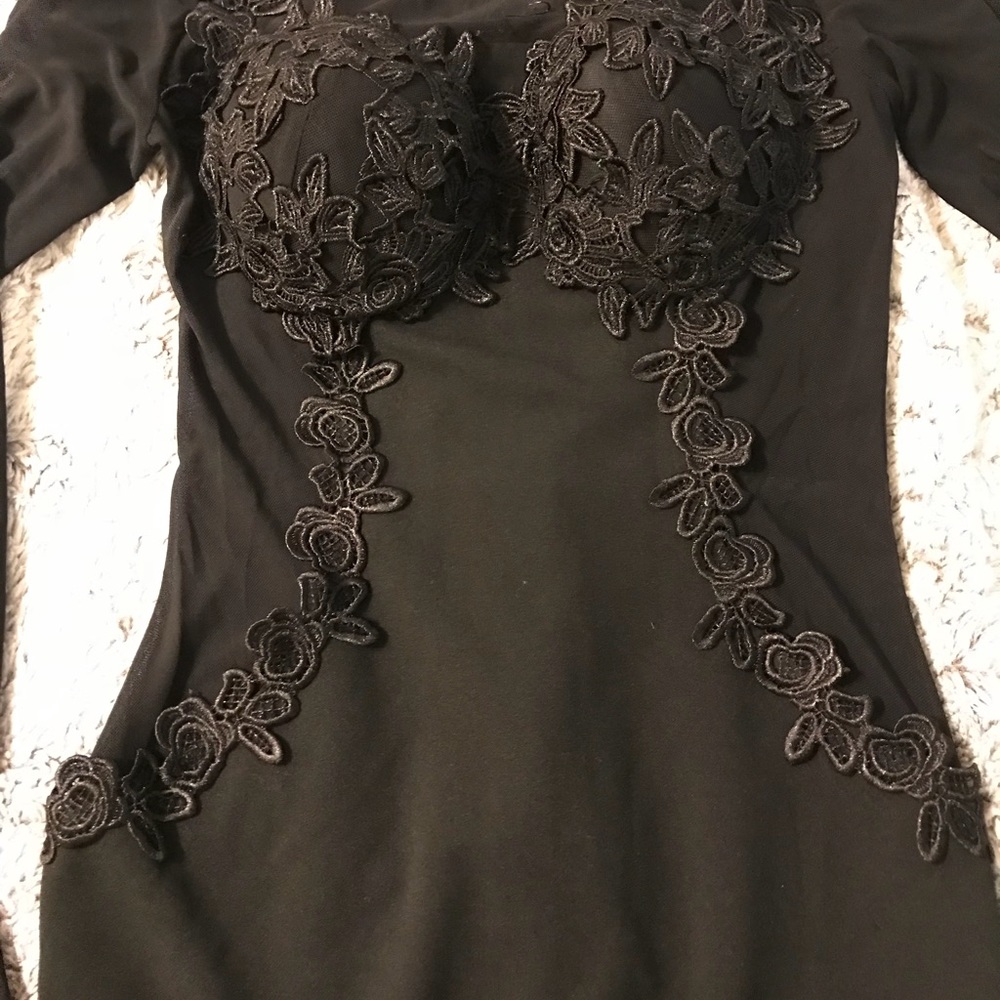 Dress - Picture 2 of 3